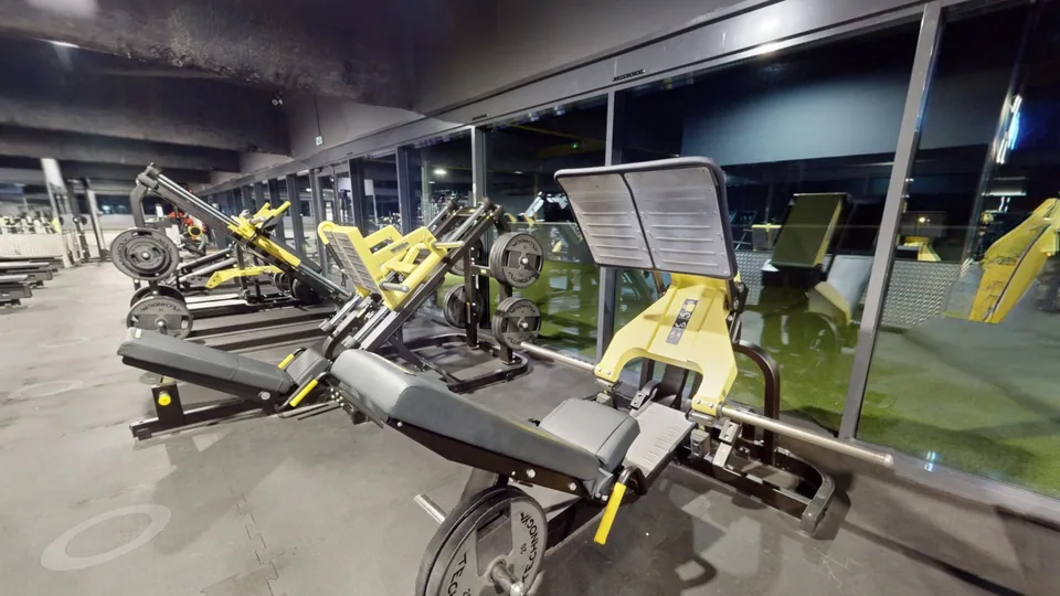 Leg Press machine - Fitness Park Montpellier Vendargues