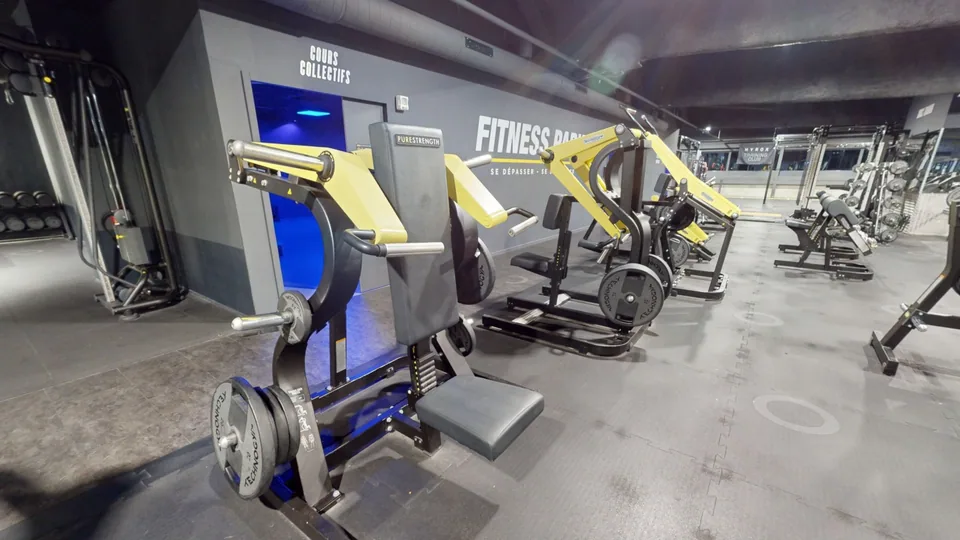 Shoulder Press machine - Fitness Park Montpellier Vendargues