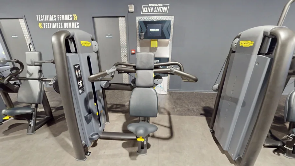 Shoulder Press machine - Fitness Park Montpellier Vendargues
