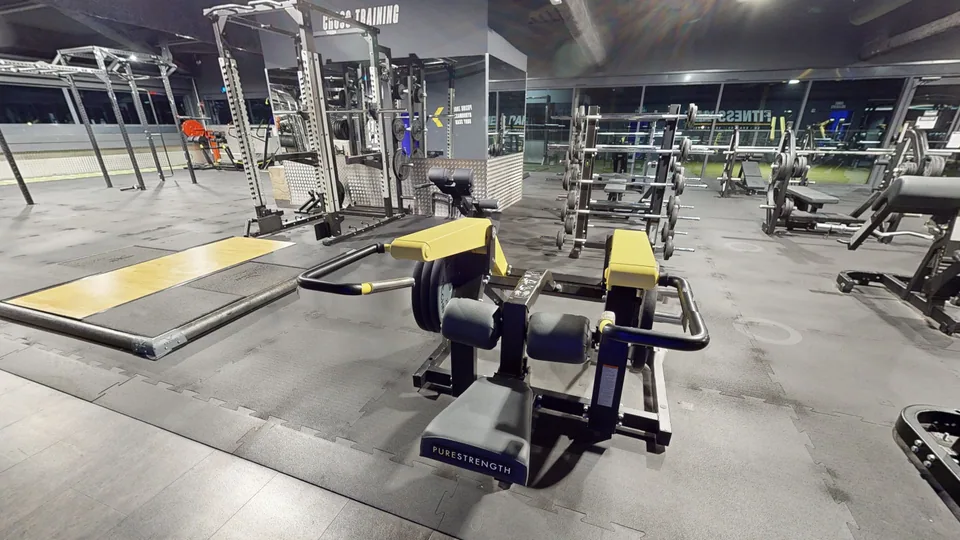 Seated Dips - Fitness Park Montpellier Vendargues