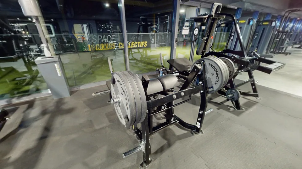 Hip Thrust machine - Fitness Park Montpellier Vendargues