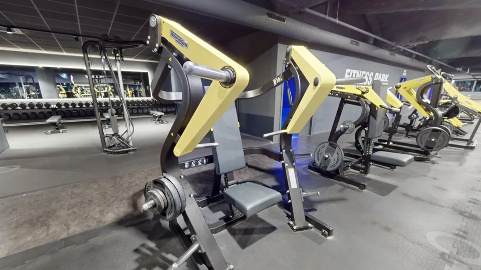 Chest Press machine - Fitness Park Montpellier Vendargues