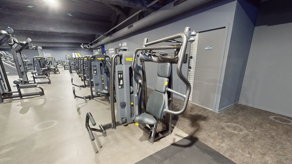 Chest Press - Fitness Park Montpellier Vendargues